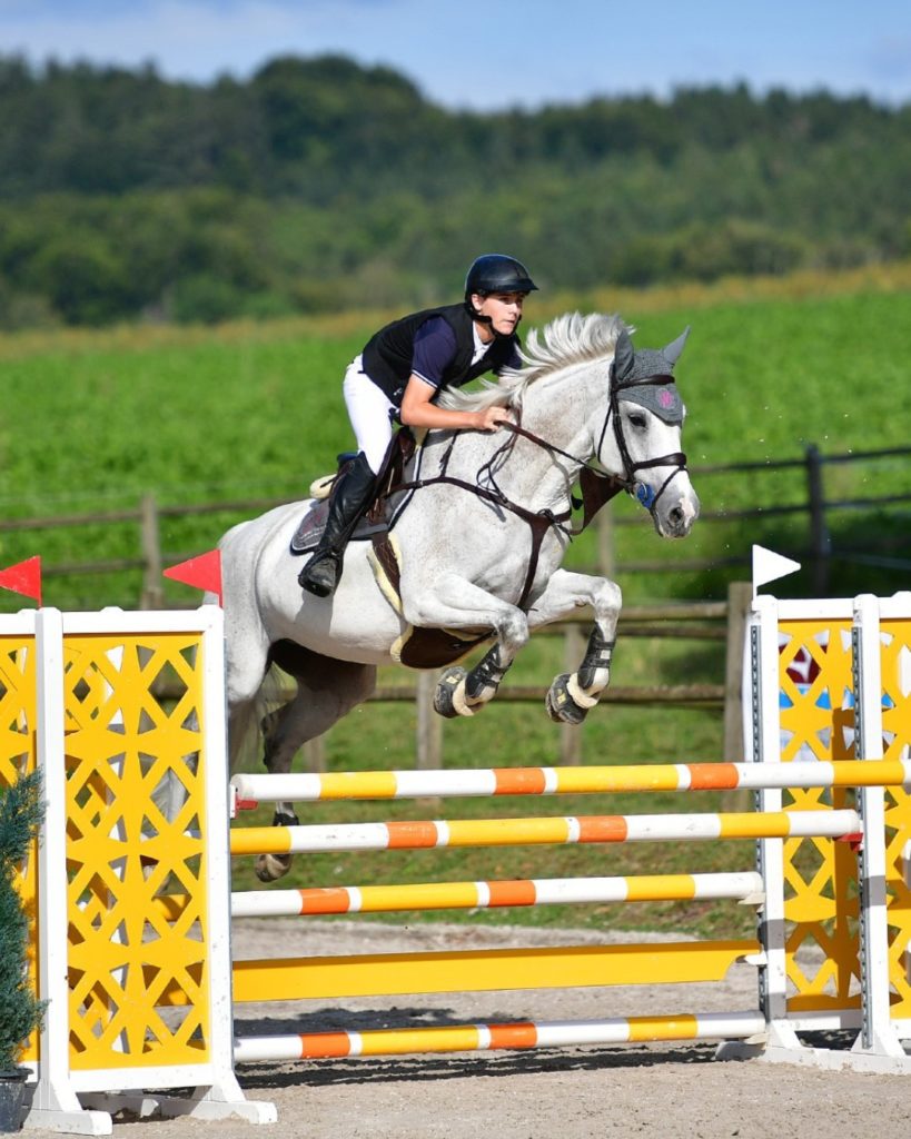 Student-athlete and horse-rider at Haut-Lac