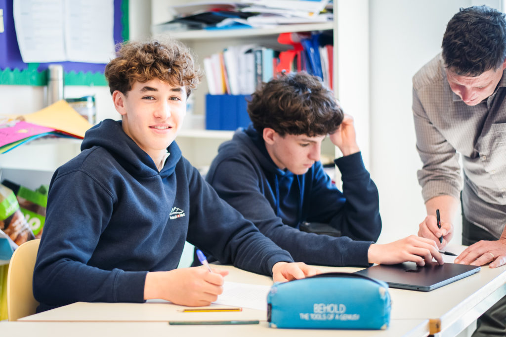 Haut-Lac secondary school class - personalised IB learning
