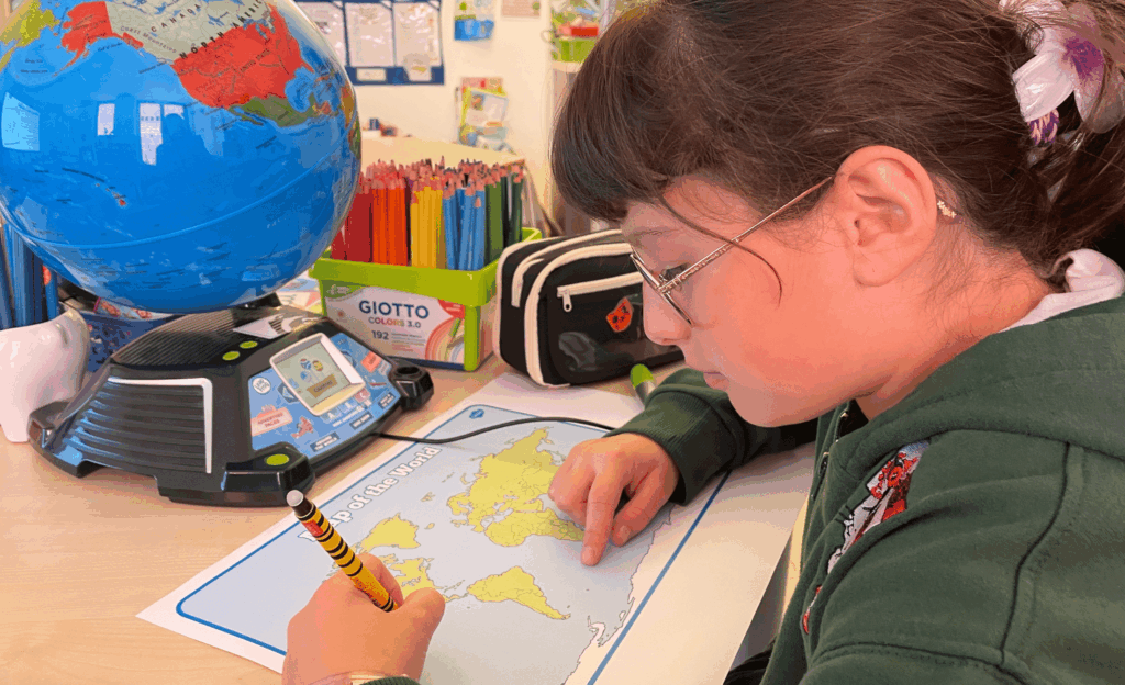 EAL lessons - Language support in English and French at Haut-Lac