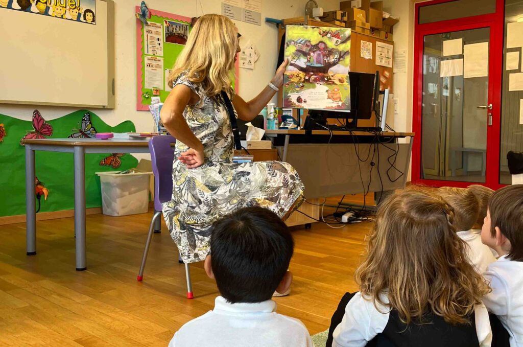 Haut-Lac librarian reads stories to kids